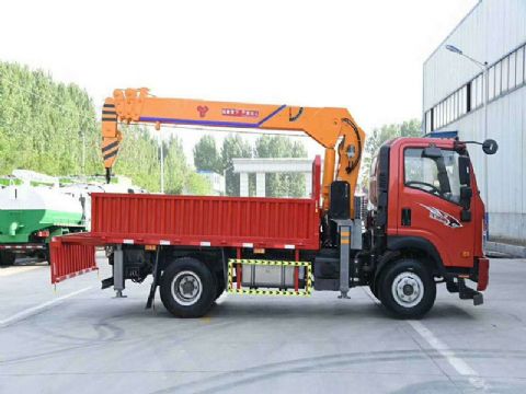 點(diǎn)擊查看詳細信息<br>標題：3.2噸重汽王牌隨車(chē)吊 閱讀次數：2087